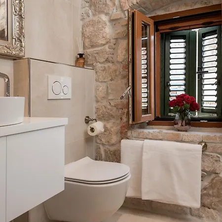 Jupiter Lux فندق مبيت وإفطار