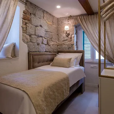 فندق مبيت وإفطار Jupiter Lux