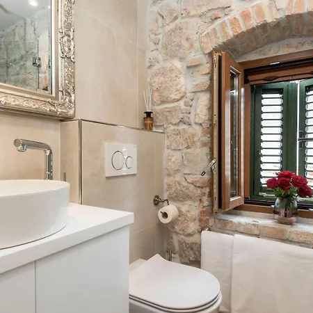 B&B Jupiter Lux 스플리트