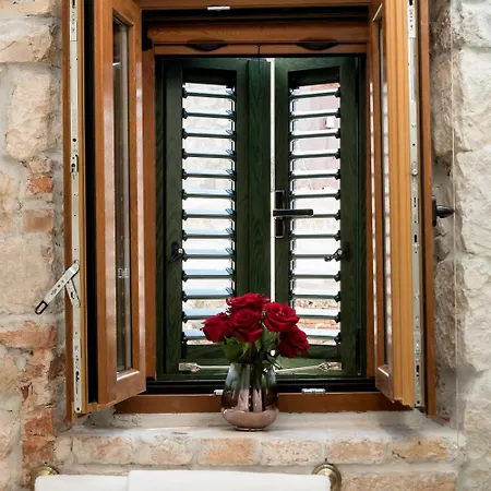 Jupiter Lux Alojamento de Acomodação e Pequeno-almoço