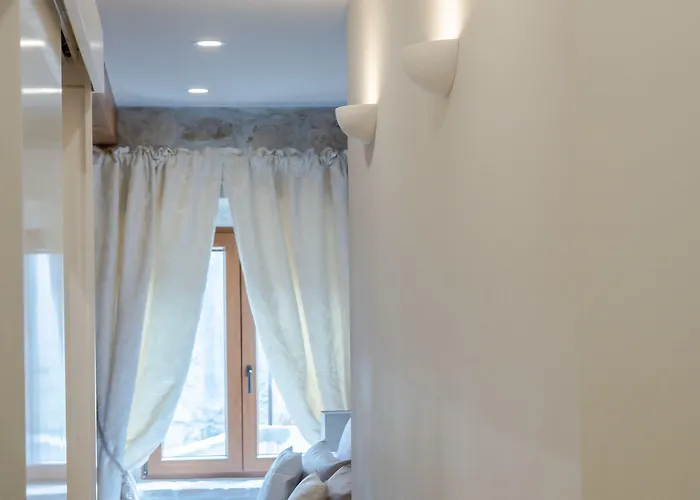 Jupiter Lux Bed and breakfast 4*