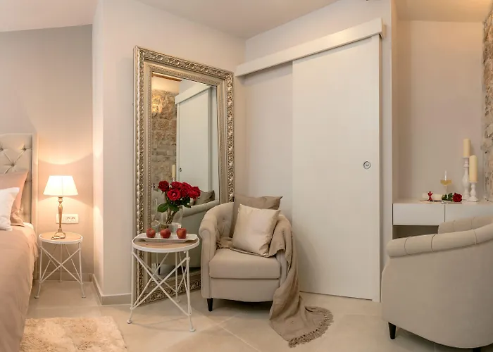 Jupiter Lux Bed and breakfast 4*