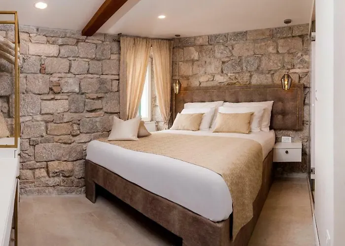 Jupiter Lux Bed and breakfast