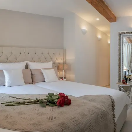 ベッド・アンド・ブレックファスト Jupiter Lux